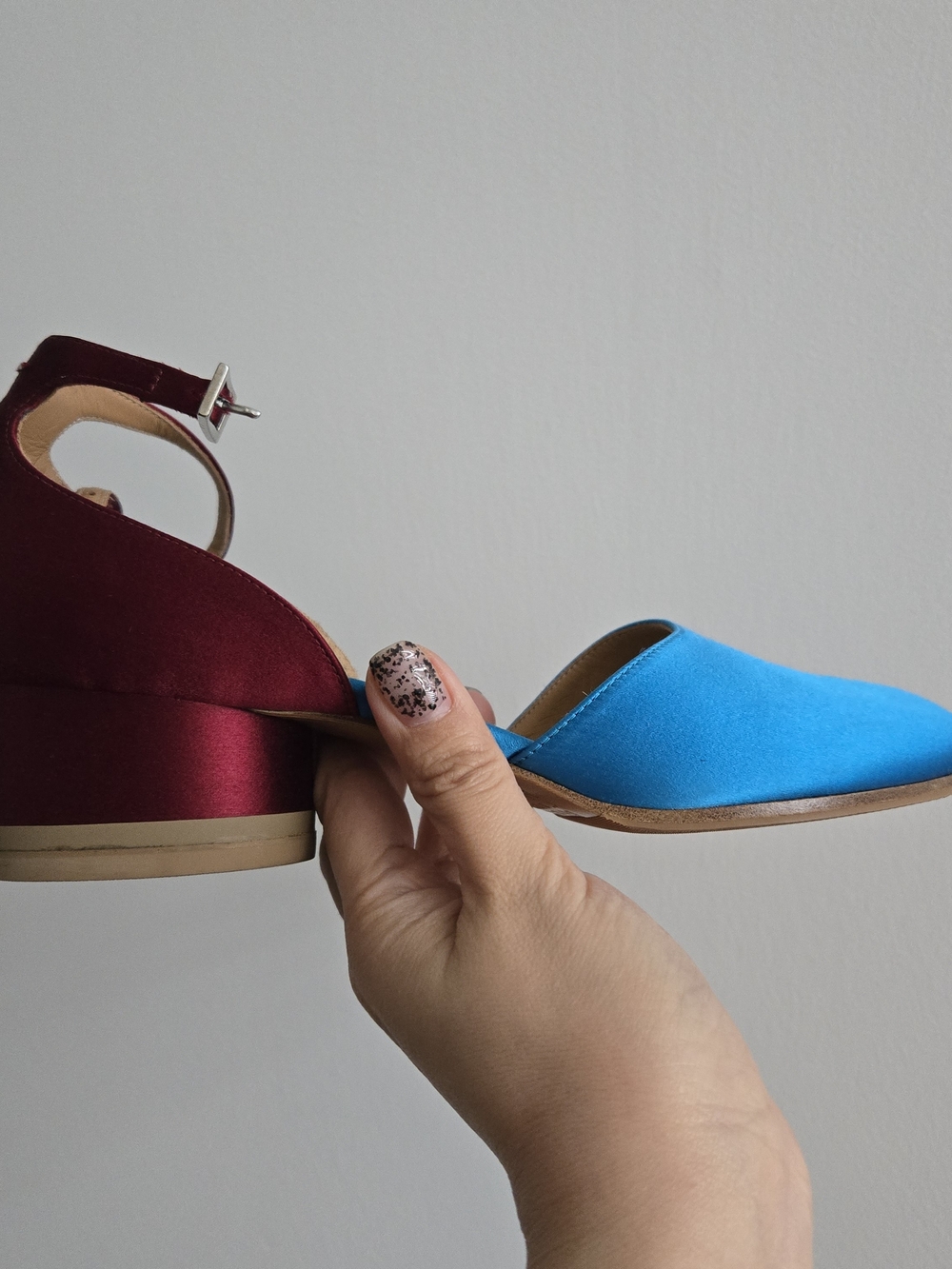 Maison Margiela Tabi Mary Janes In Blue and Burgundy - Picture 4 of 4